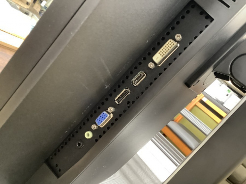 4Kモニター　販売　東大阪