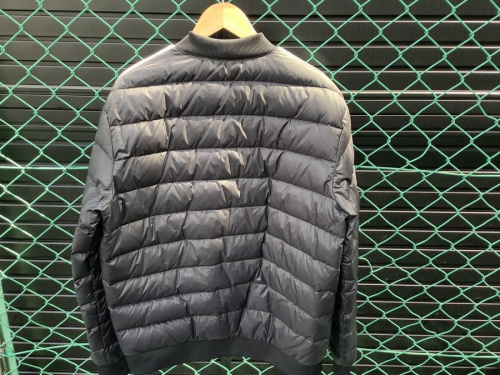 adidas　東大阪のアディダス　買取　大阪