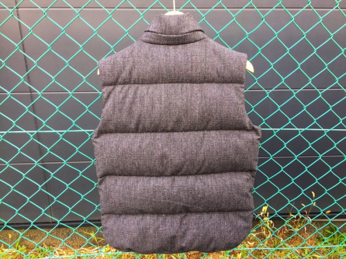 ダウンベスト　取扱い　大阪のタトラス　取扱い　東大阪