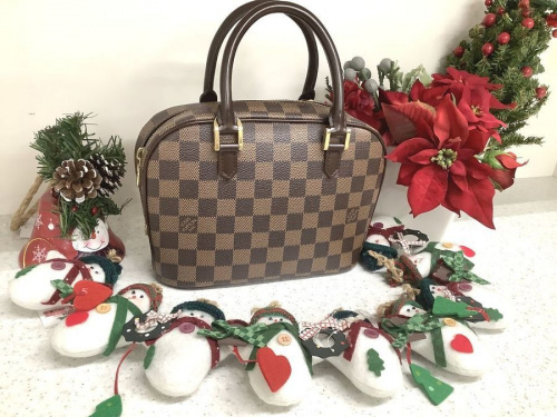 LOUIS VUITTON　買取　東大阪のLOUIS VUITTON　買取　大阪