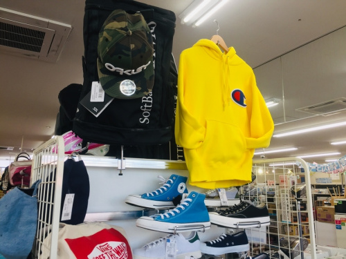 ストリートブランド　取扱い　東大阪のadidas（アディダス）　中古　大阪