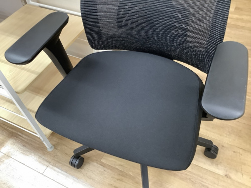 快適にお仕事や趣味を楽しむ為には椅子を見直してみませんか!?イトーキ 