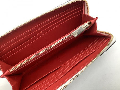 財布 中古 大阪のChristian Louboutin(クリスチャンルブタン)取扱い 大阪