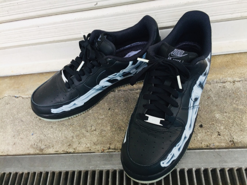 スニーカー　買取　東大阪の靴　買取　大阪