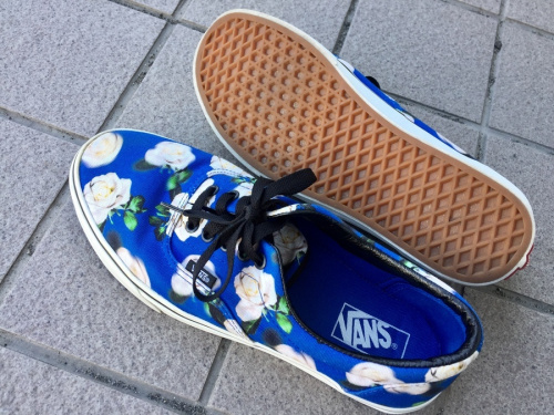 スニーカーのVans