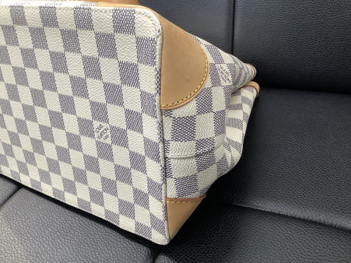 LOUIS VUITTONの東大阪