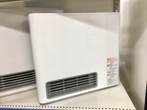 暖房器具の石油ストーブ