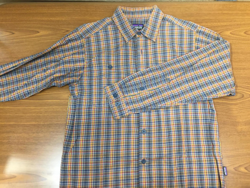 アウトドア用品のジャケット