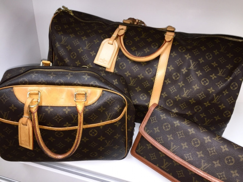 ファッションブランドのバッグ