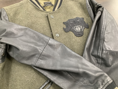 ジャケットのDIESEL