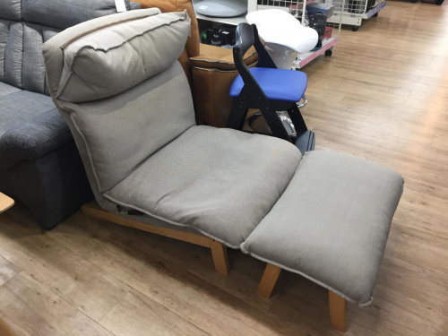 家具のソファ