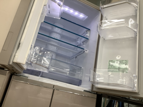 キッチン家電の冷蔵庫