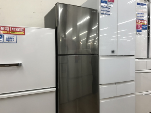 冷蔵庫のSHARP（シャープ）