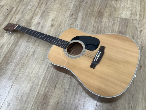 ギターのアコースティックギター