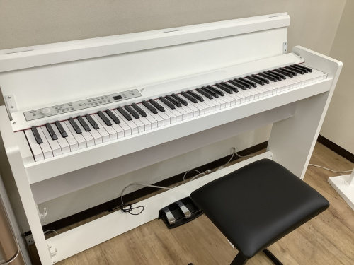 ピアノのKORG