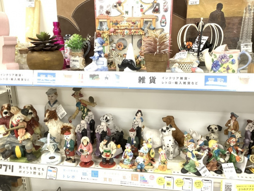 レトロ雑貨のインテリア