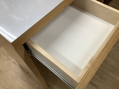 キッチン収納のキッチンボード