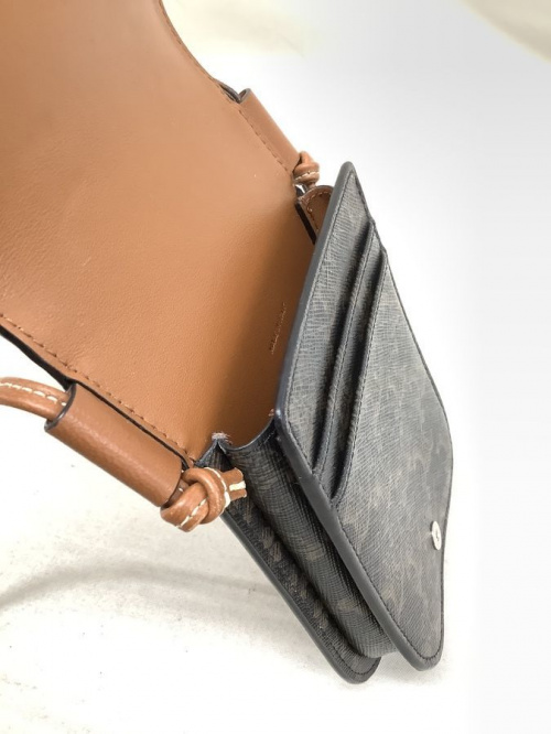 モバイルポーチのブランド品