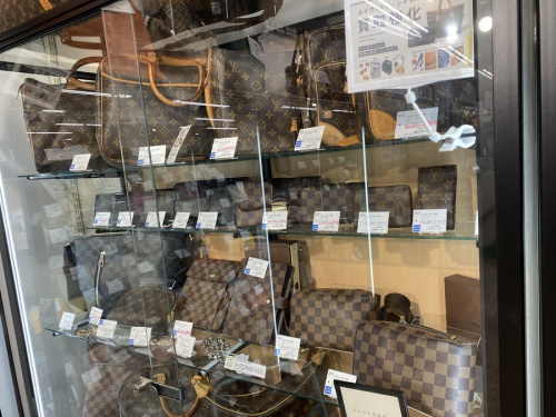 LOUIS VUITTONの東大阪