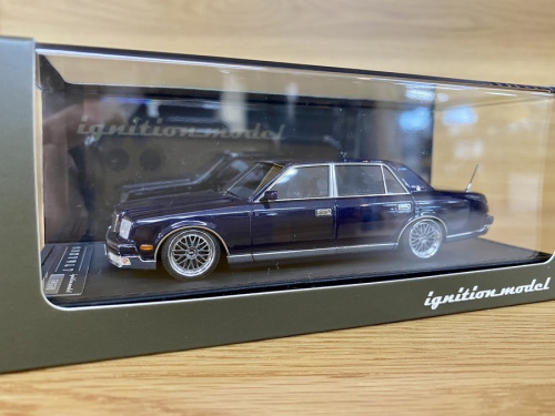 スケールカーのフィギュア