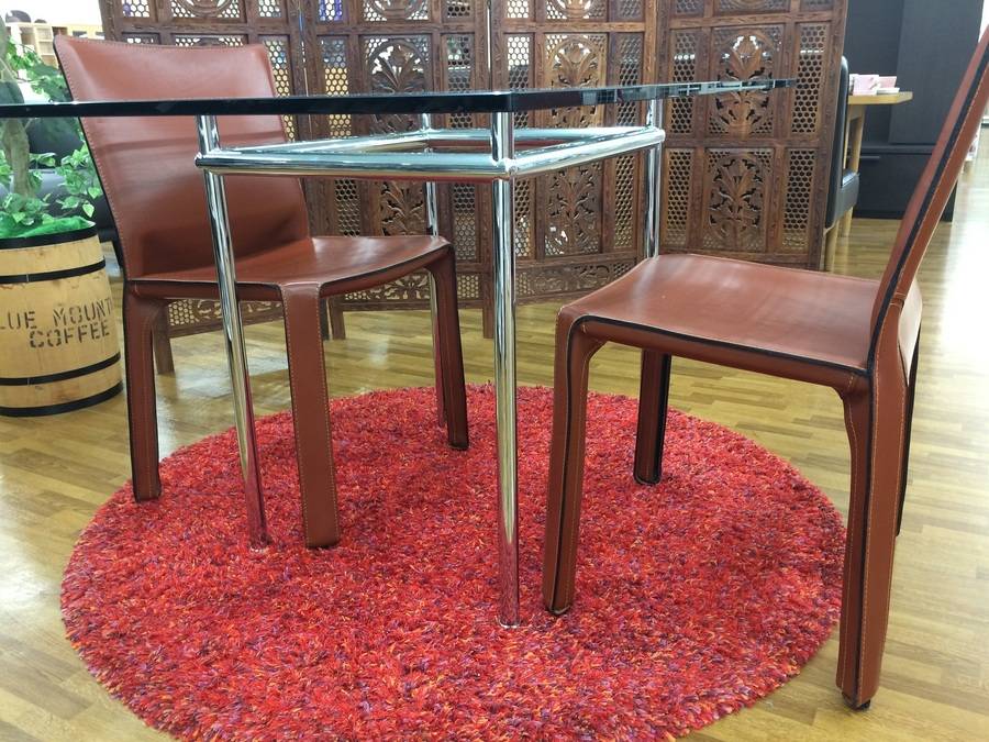 CASSINAカッシーナ2脚セット赤革チェア、TIROLフィリップ・ユーレル