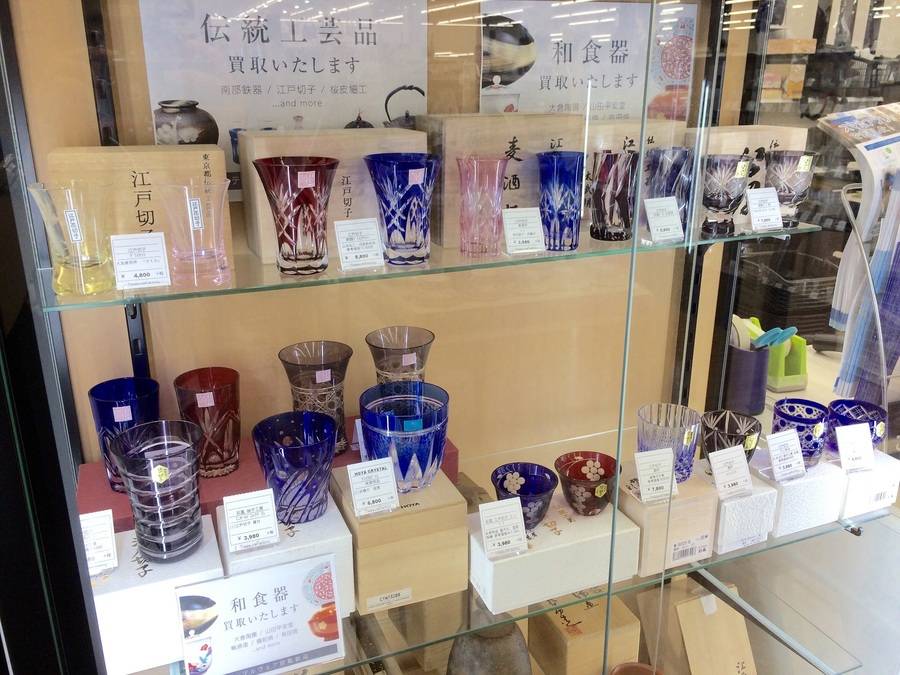 カメイガラス製!薩摩切子の重矢来ぐい呑み入荷いたしました カメイガラス製!薩摩切子の重矢来ぐい呑み入荷いたしました