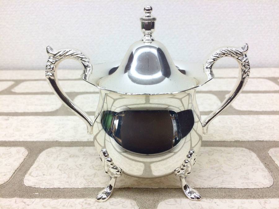鏡のような輝き！早川シルバーのシュガーポットを入荷致しました