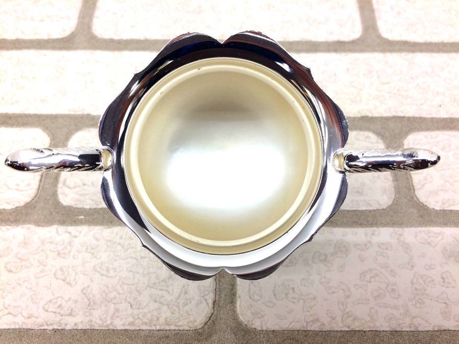 鏡のような輝き！早川シルバーのシュガーポットを入荷致しました