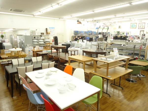 CONDE HOUSE（カンディハウス）ガーベラ リビング丸テーブルが