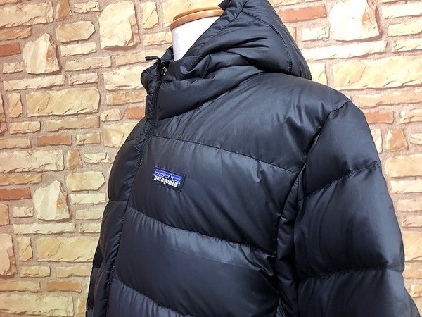 patagonia ハイロフトダウンフーディ入荷しました。webでも販売中です  