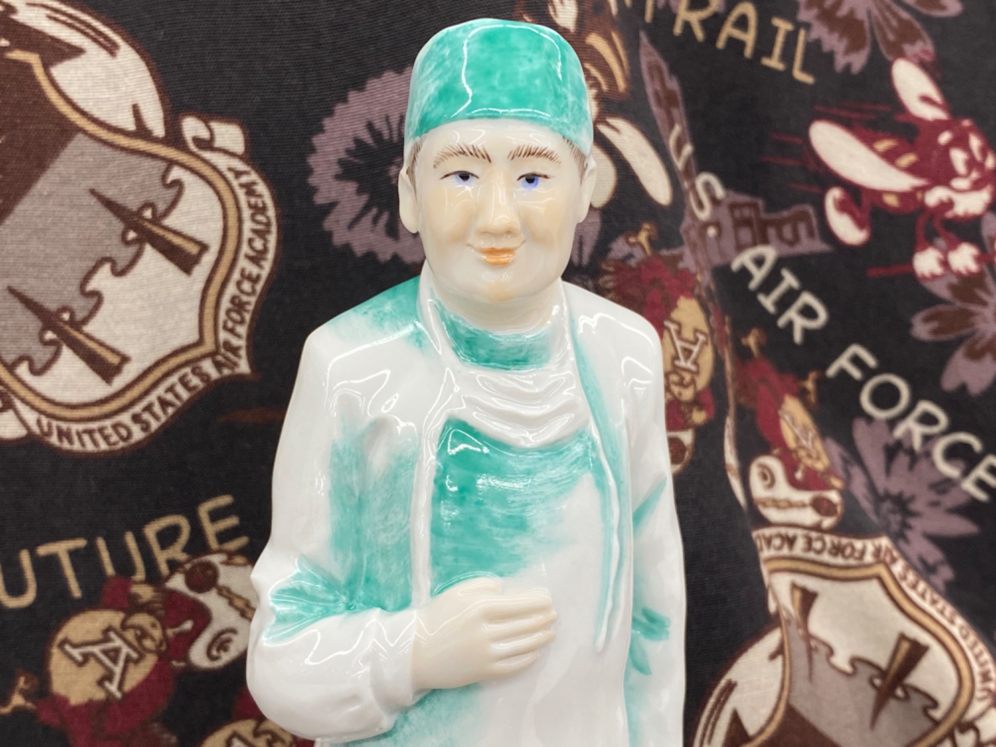 ドクター人形　外科医　マイセン人形 マイセン 彫像 高さ約18.8cm ドクター人形 「外科医」 贈り物