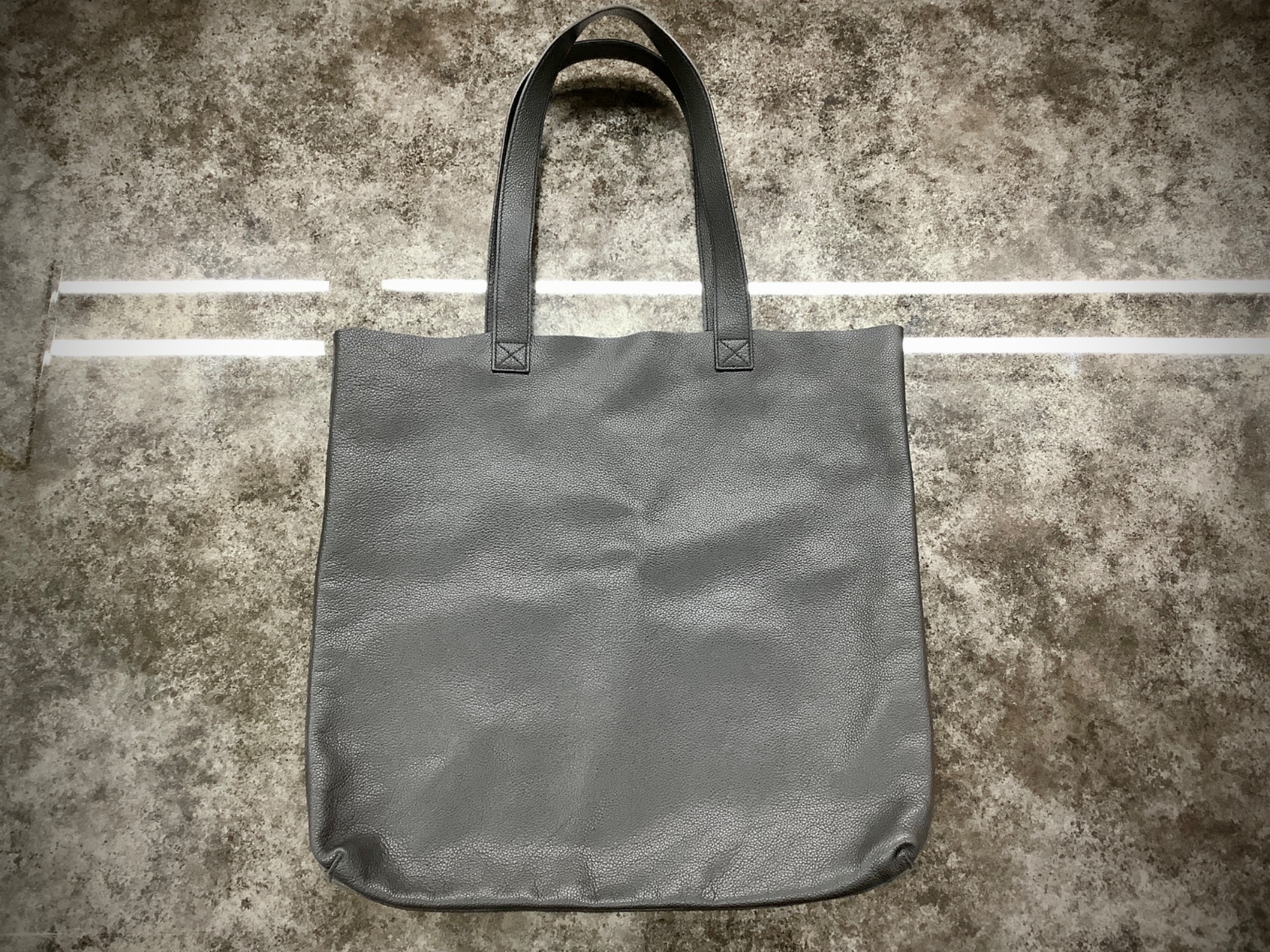 訳あり【新品】グッチ レザー ショッピングトート ヴィンテージロゴ トートバッグ GUCCI/グッチ】ヴィンテージロゴプリント・レザートートバッグ が買取