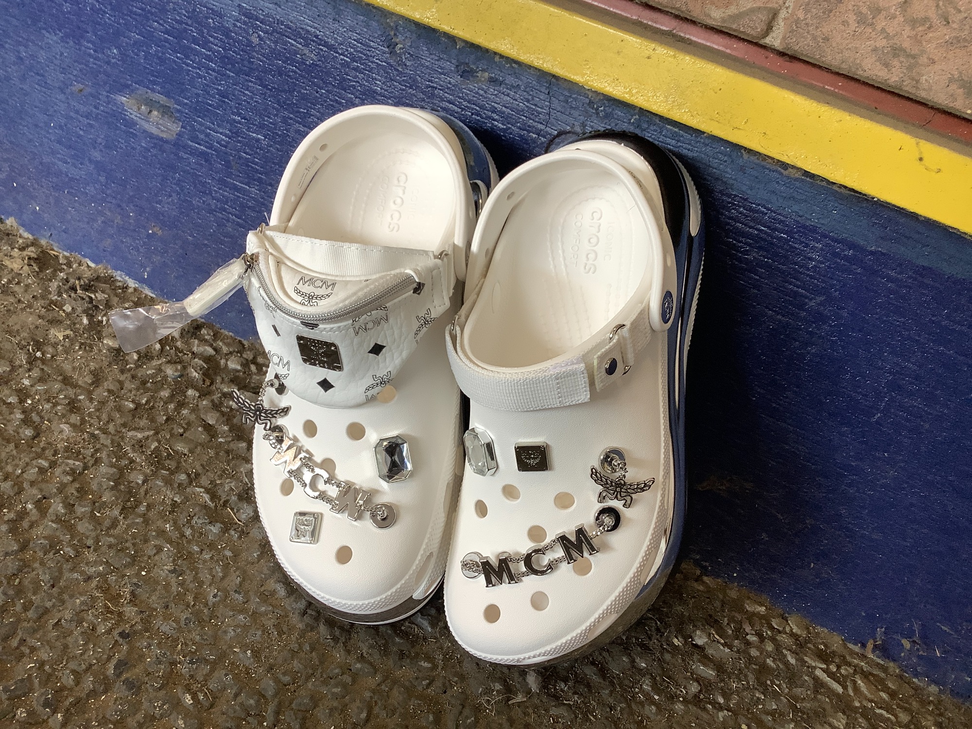 MCM×crocs】クラシック メガクラッシュ クロッグ ホワイトが買取
