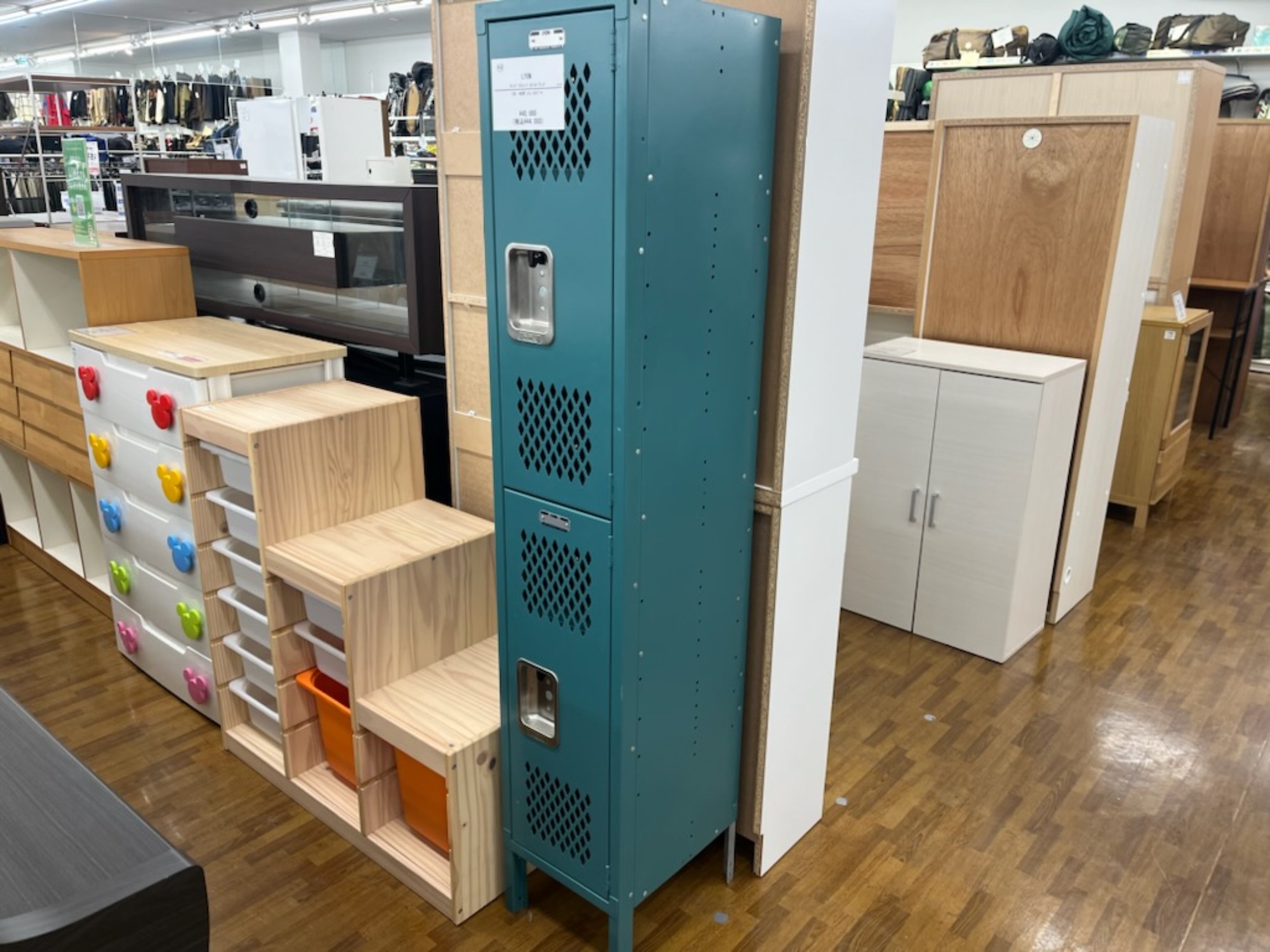 LYON/リオン】8インチ リセスハンドルロッカー2 ティアのご紹介です