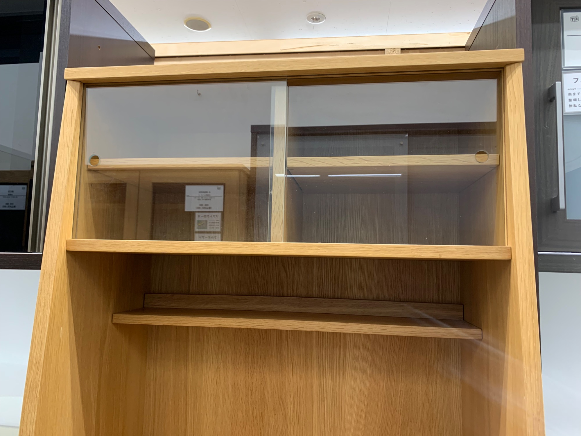 unico/ウニコ】食器棚 （ガラススライド扉）のご紹介！【中古家具