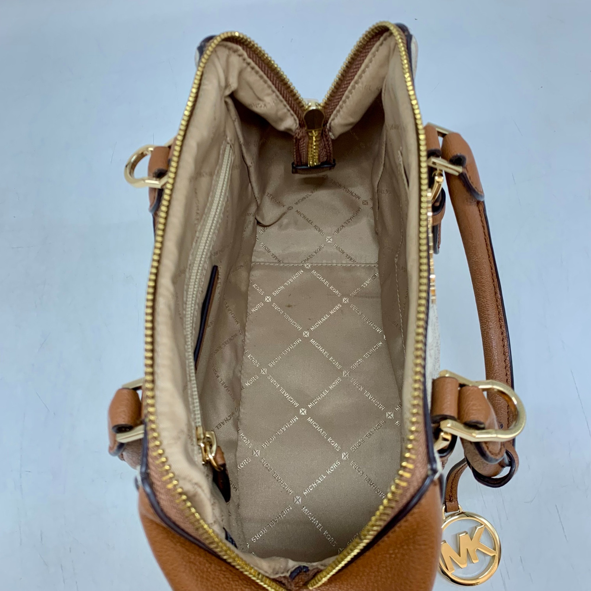 MICHAEL KORS/マイケルコース】2WAYバッグのご紹介です