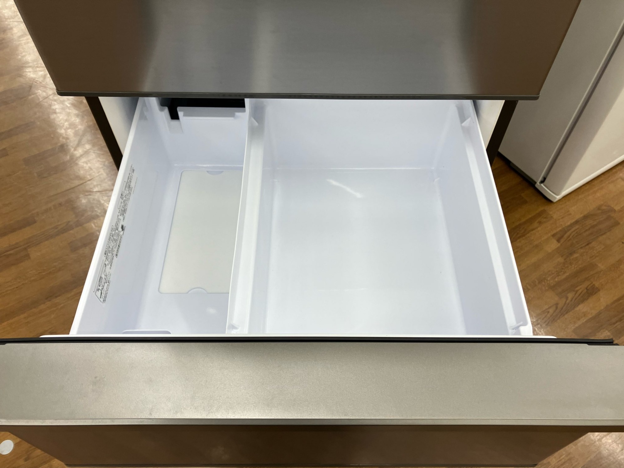 庵野水晶　トレジャー　4枚 AQUA AQUA 4ドア冷蔵庫 TZ SERIES 512L AQR-TZ51R (観音開き