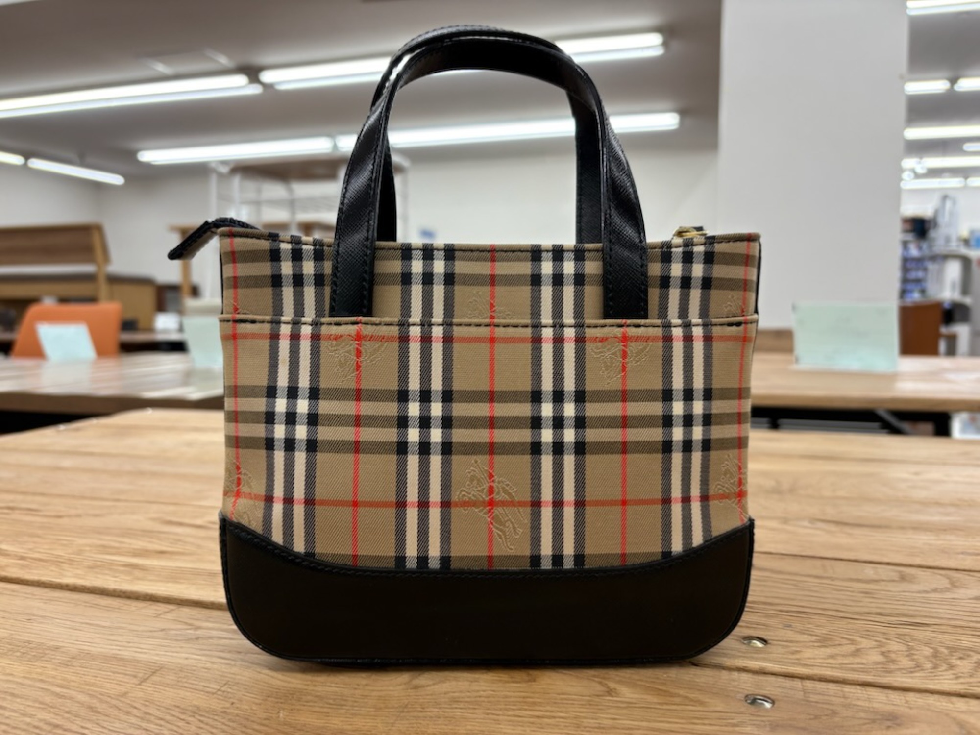 BURBERRY LONDON バーバリーノバチェック バニティミニハンドバッグ BURBERRY/バーバリー】ノバチェック ミニハンドバッグが買取入荷