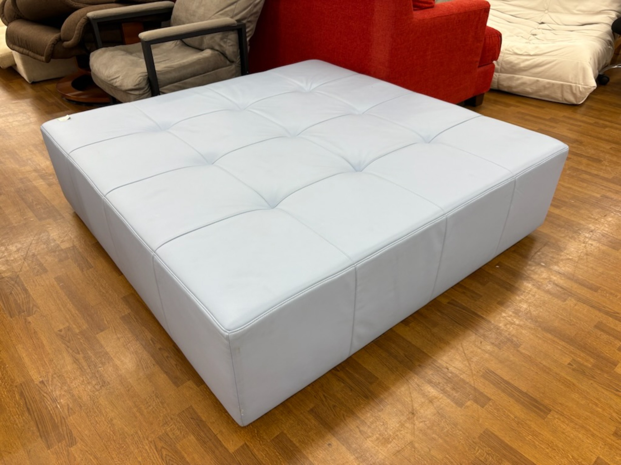 Poltrona Frau/ポルトローナフラウ】PUFF CUBO(パフクーボ) キャスター