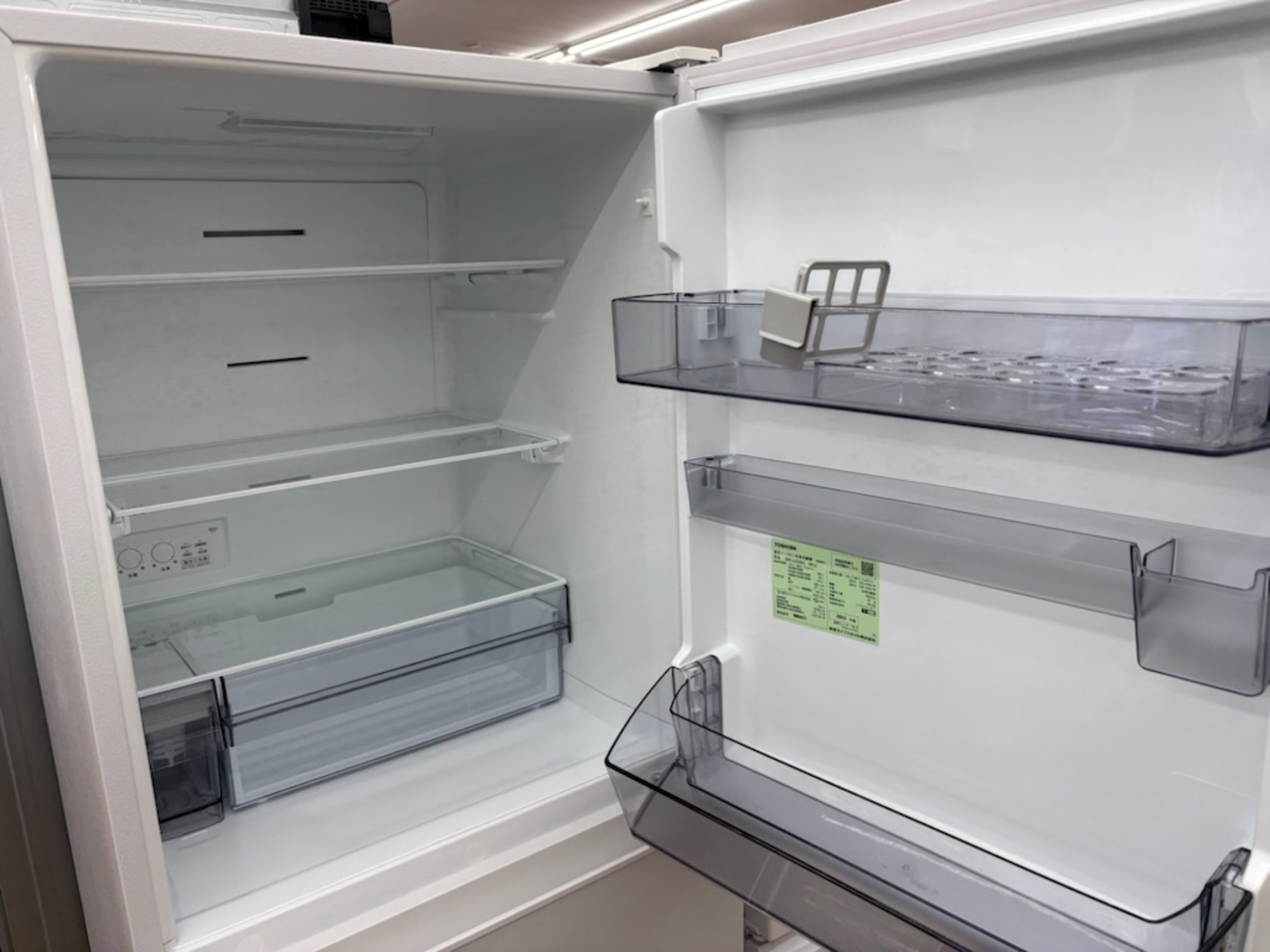 F066　展示品　TOSHIBA　3ドア　冷蔵庫　超美品　GR-U33SC GR-U33SC | 冷蔵庫 | 東芝ライフスタイル株式会社 | 冷蔵庫