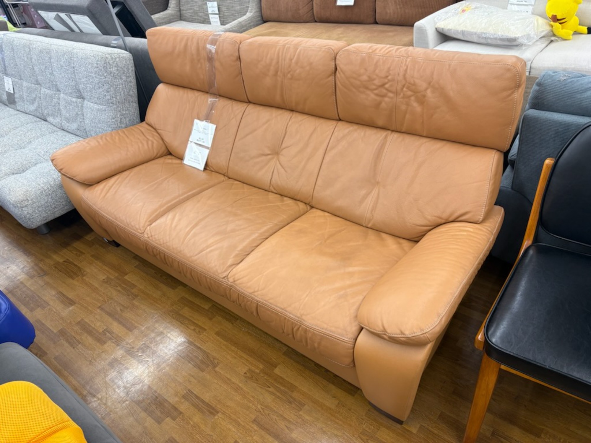 karimoku/カリモク】Chitano(チターノ) 3人掛けソファーのご紹介です