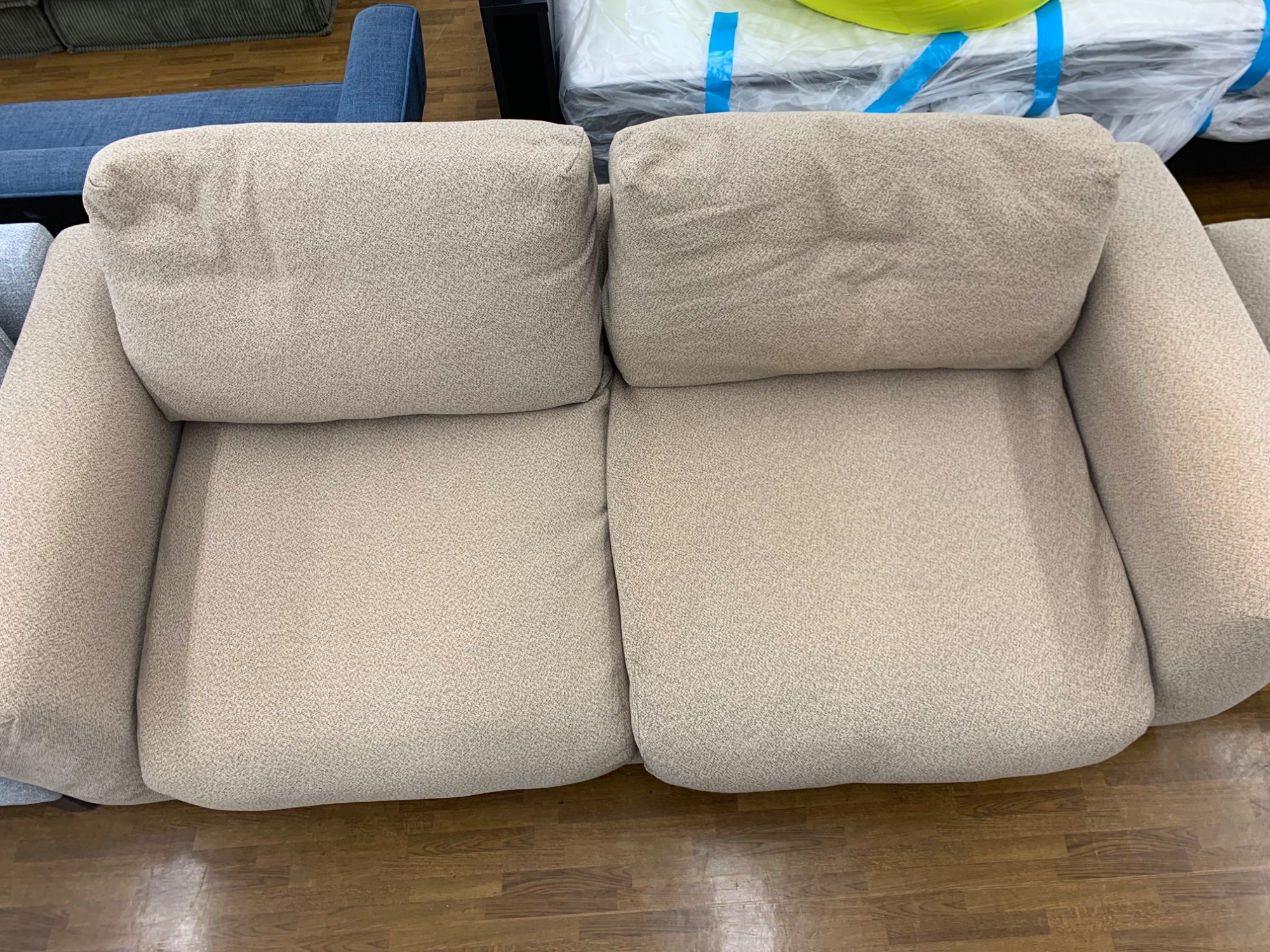 無印良品/ムジルシリョウヒン】オットマン付きの 2人掛けソファをご