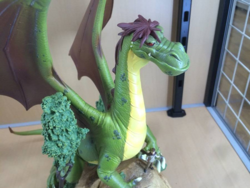 スタチューのDRAGON KIND