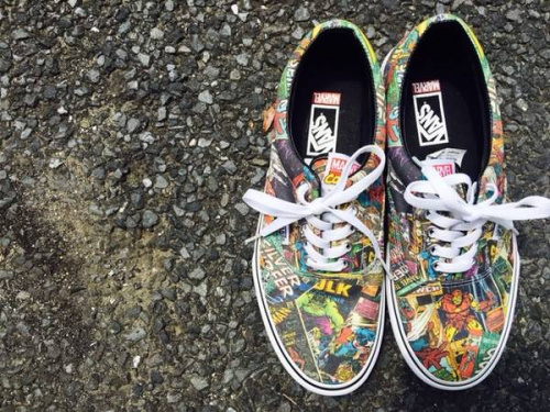 シューズのスニーカー