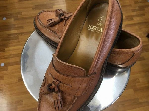 REGALのローファー