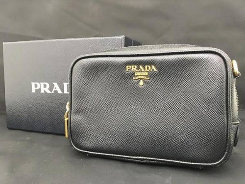 腕時計のプラダ(PRADA)