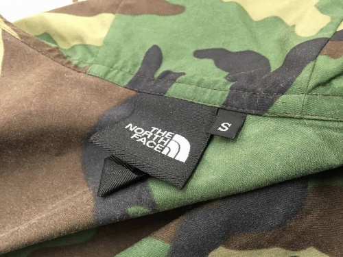 ナイロンパーカーのノースフェイス(THE NORTH FACE)
