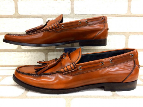 オシャレ上級者への道！BALLY（バリー）のタッセルローファーを