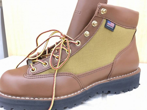 ブーツのDANNER