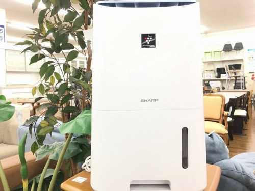 季節家電の衣類乾燥除湿器